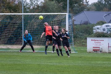 Bild 28 - Frauen TSV Wiemersdorf - VfR Horst : Ergebnis: 0:7